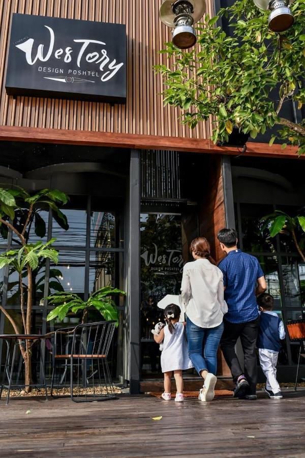 Westory Design Poshtel Hotell Kanchanaburi by Eksteriør bilde